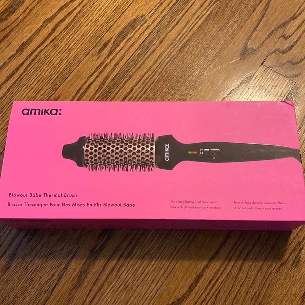 Amika thermal babe brush